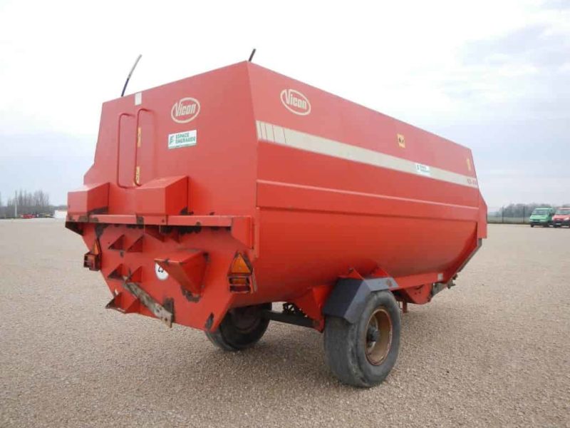 Mixer pentru furaje Kverneland KD414