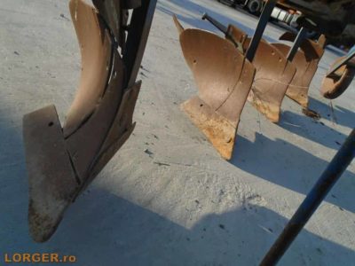 Plug Overum cu 3 trupite