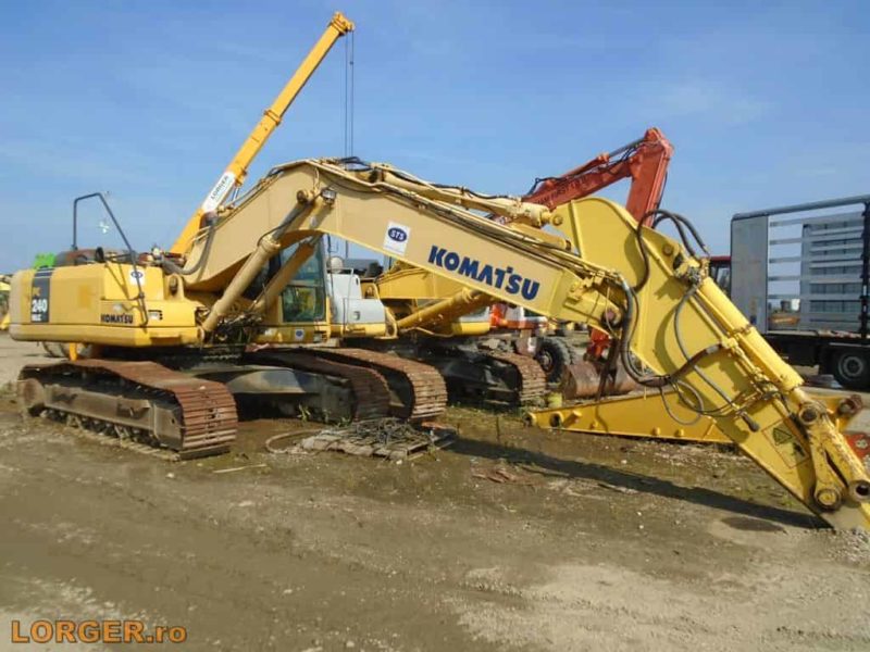 Dezmembrare excavator pe senile Komatsu PC240 NLC-7K