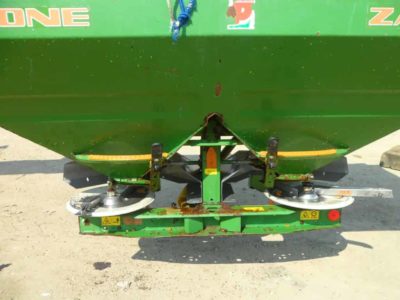 Masina de imprastiat ingrasaminte chimice Amazone ZA-M Compact