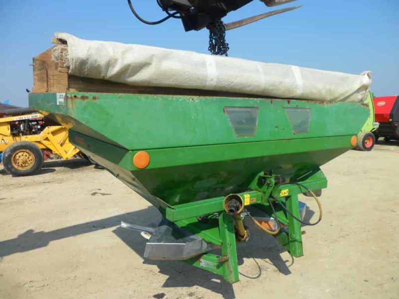 Masina de imprastiat ingrasaminte chimice Amazone ZA-M Compact