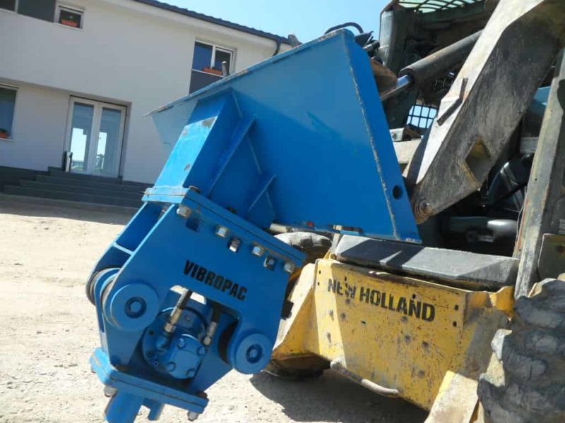 Masina de batut stalpi Vibropac HP22 Nou