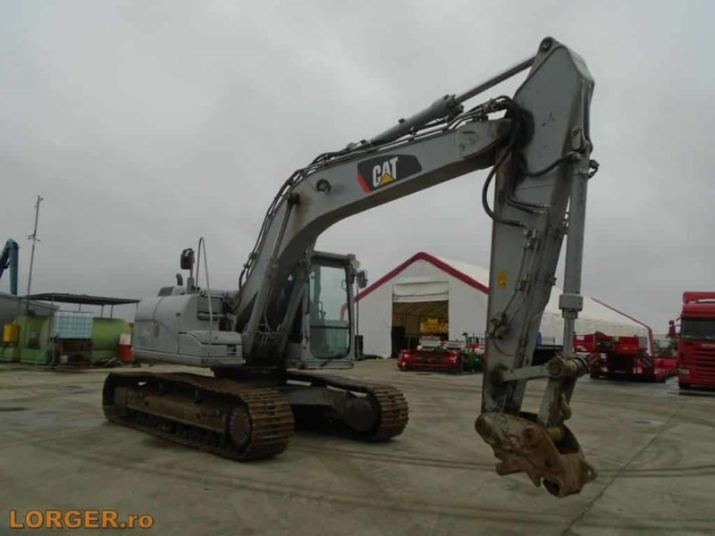 Excavator pe senile Caterpillar 319D