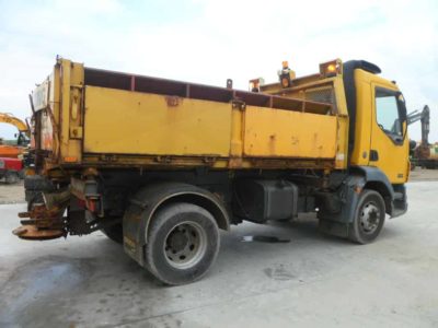 Autoutilitara DAF 55.170 cu sararita si lama zapada