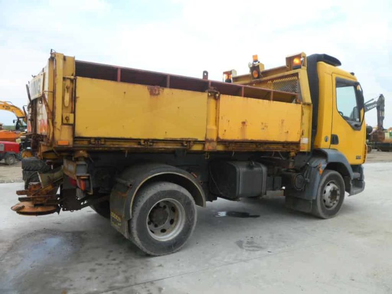 Autoutilitara DAF 55.170 cu sararita si lama zapada