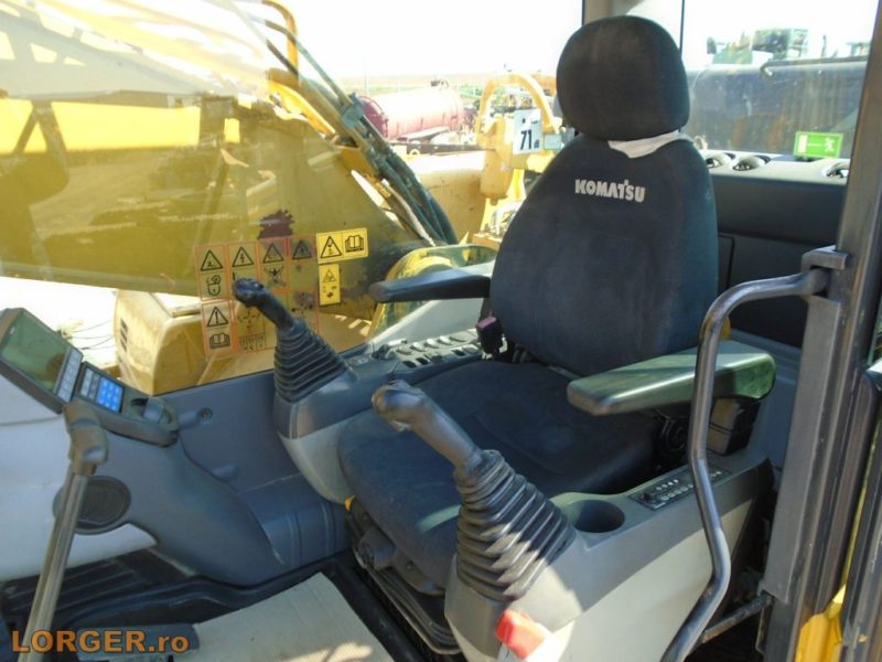 Excavator pe senile Komatsu PC350 NLC-8