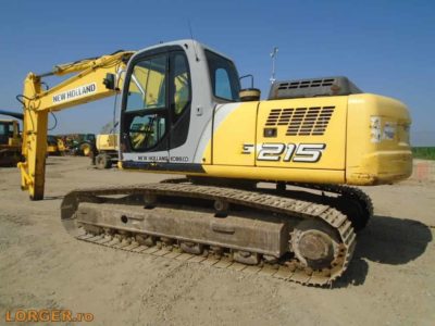 Excavator pe senile New Holland E215