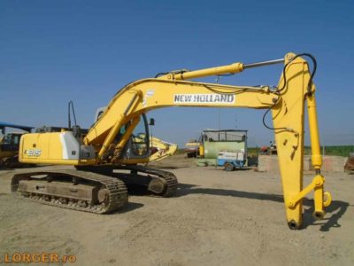 Excavator pe senile New Holland E215