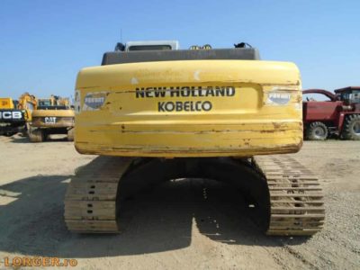 Excavator pe senile New Holland E215