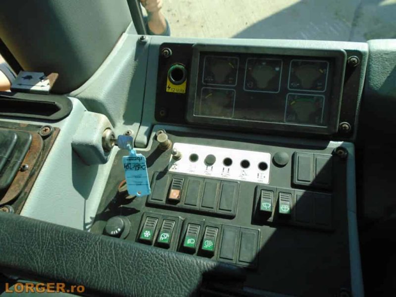 Greder New Holland RG200B