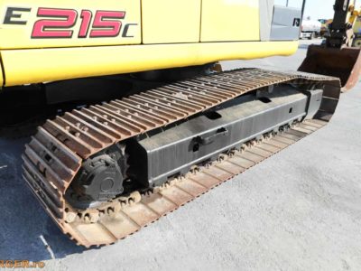 Excavator pe senile New Holland E215