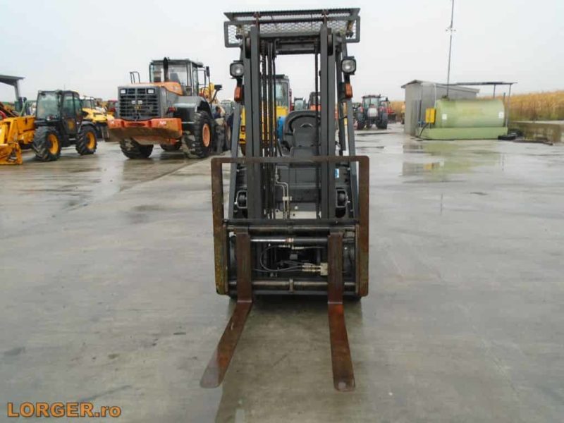 Stivuitor pe gaz Nissan EBT P1F1