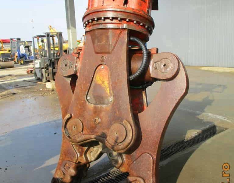 Pulverizator NPK mixt cu rotire