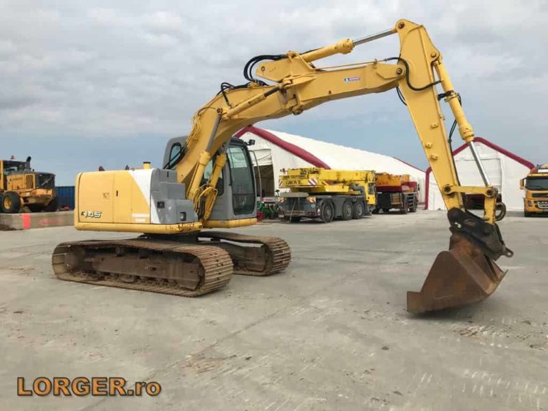 Excavator pe senile New Holland E145 - 2006