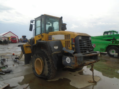 Dezmembrare incarcator frontal Komatsu WA200-5H