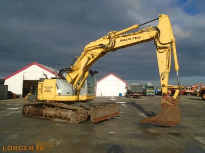 Excavator pe senile New Holland E235B SR-2