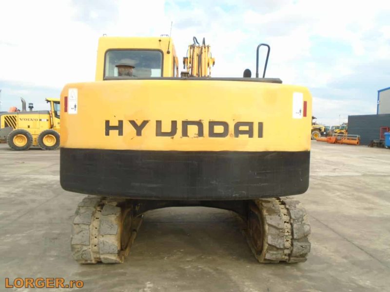 Excavator Hyundai Robex 110-7 pe senile de cauciuc
