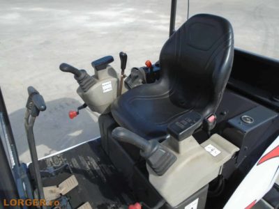 Mini-excavator Bobcat E16