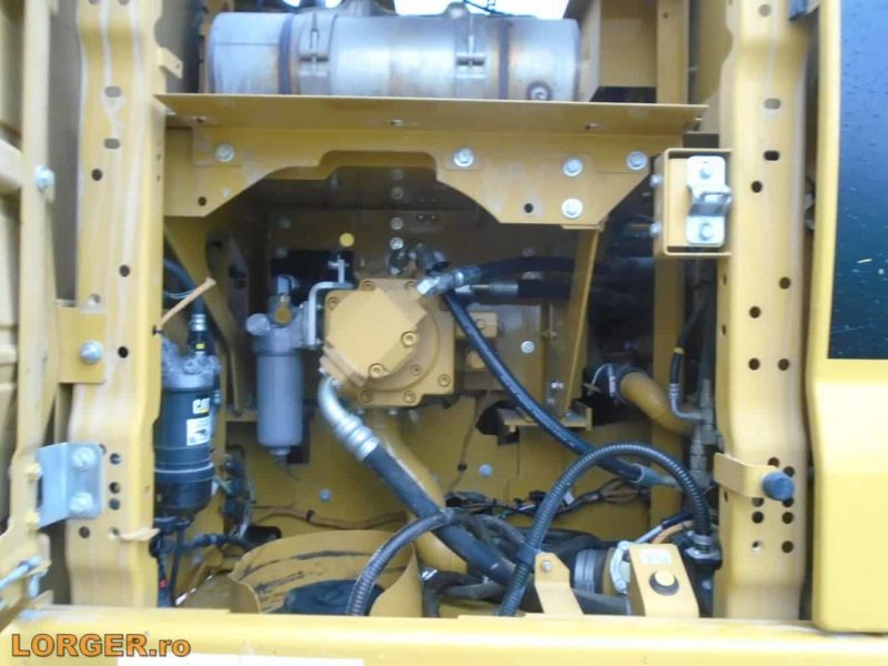 Excavator pe senile Caterpillar 320 GC