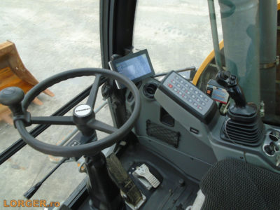 Excavator pe pneuri Liebherr A914 Compact