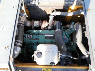 Excavator pe senile Volvo EC300 EL