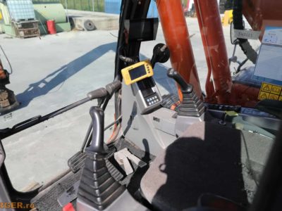 Excavator pe senile Doosan 828-11