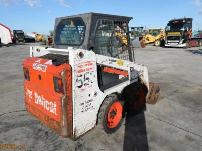 Mini-incarcator Bobcat 553