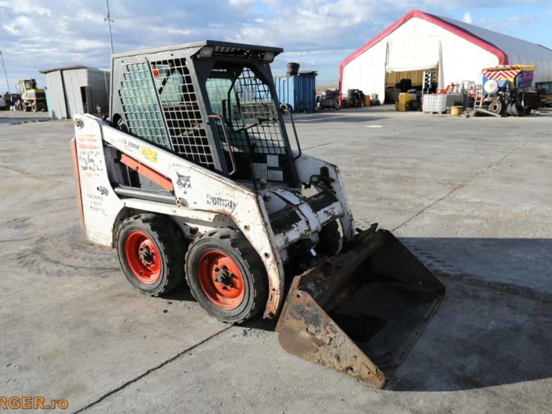 Mini-incarcator Bobcat 553