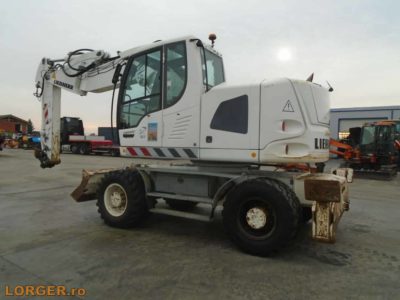 Excavator pe pneuri Liebherr A918 Compact