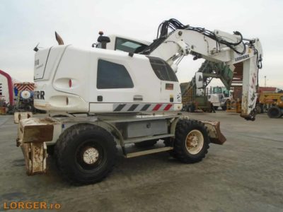 Excavator pe pneuri Liebherr A918 Compact
