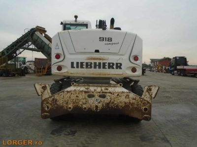 Excavator pe pneuri Liebherr A918 Compact