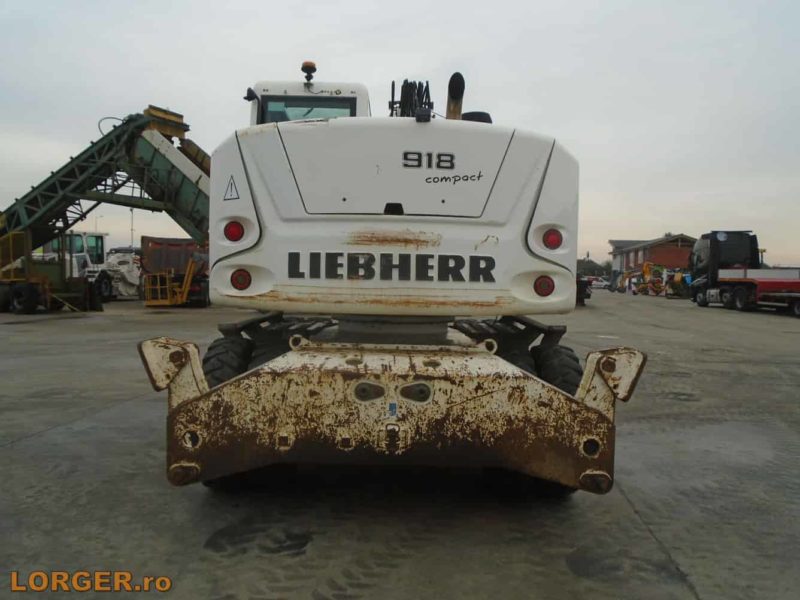 Excavator pe pneuri Liebherr A918 Compact