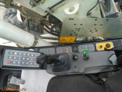 Excavator pe pneuri Liebherr A918 Compact