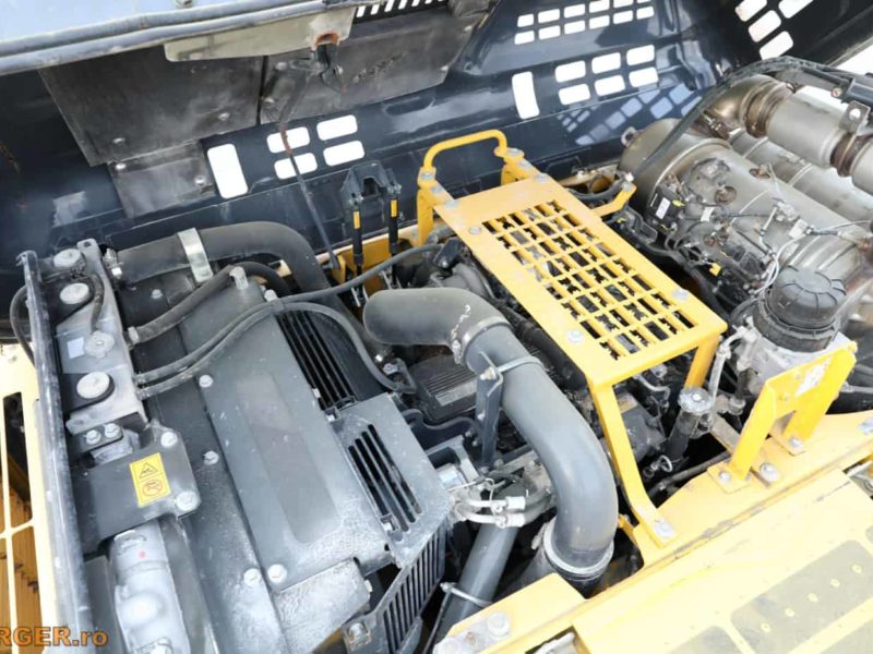 Excavator pe senile Komatsu PC360 LC-11