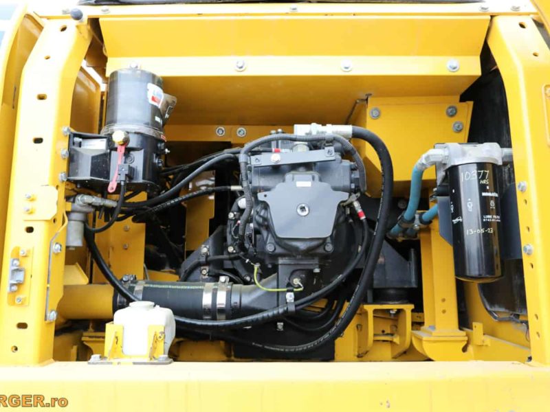 Excavator pe senile Komatsu PC360 LC-11