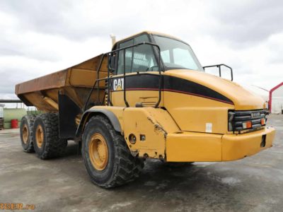 Dumper articulat Caterpillar 730