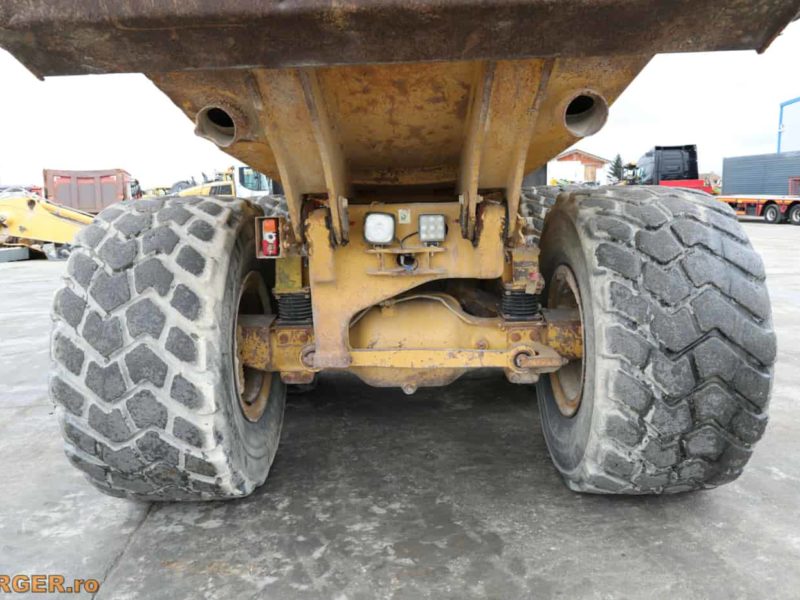 Dumper articulat Caterpillar 730