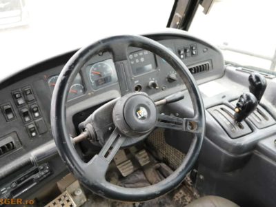 Dumper articulat Caterpillar 730