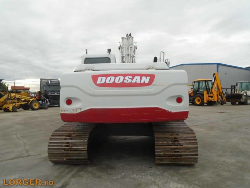 Excavator pe senile Doosan DX225 LC