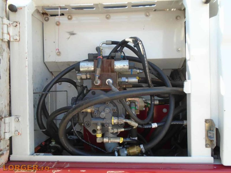 Excavator pe senile Doosan DX225 LC