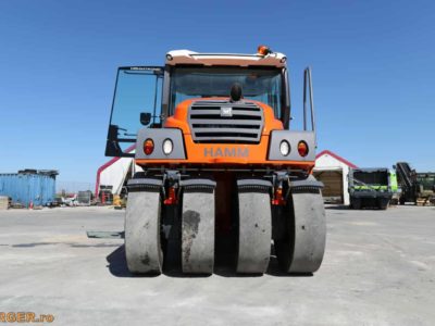 Compactor pe pneuri Hamm HP 180i NOU