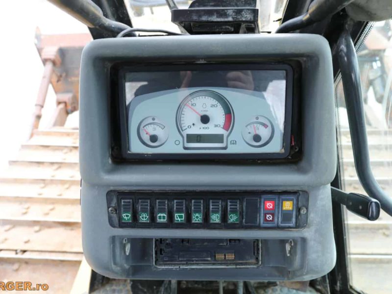 Buldozer New Holland D180