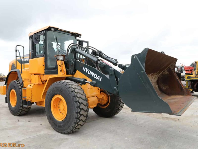 Incarcator frontal Hyundai HL 955A TM