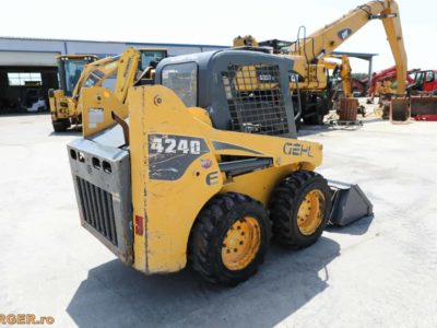 Mini-incarcator Gehl 4240