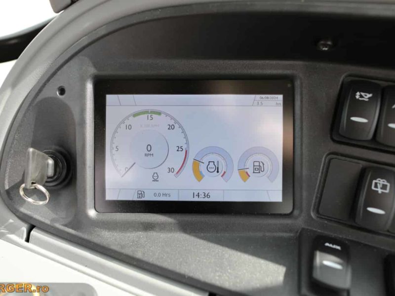 Buldoexcavator JCB 3CX NOU