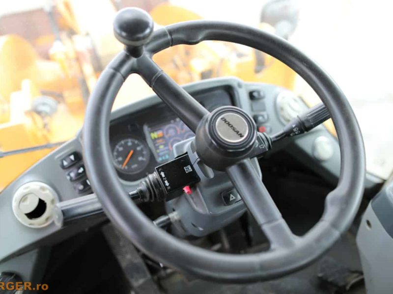 Incarcator frontal Doosan DL550-3