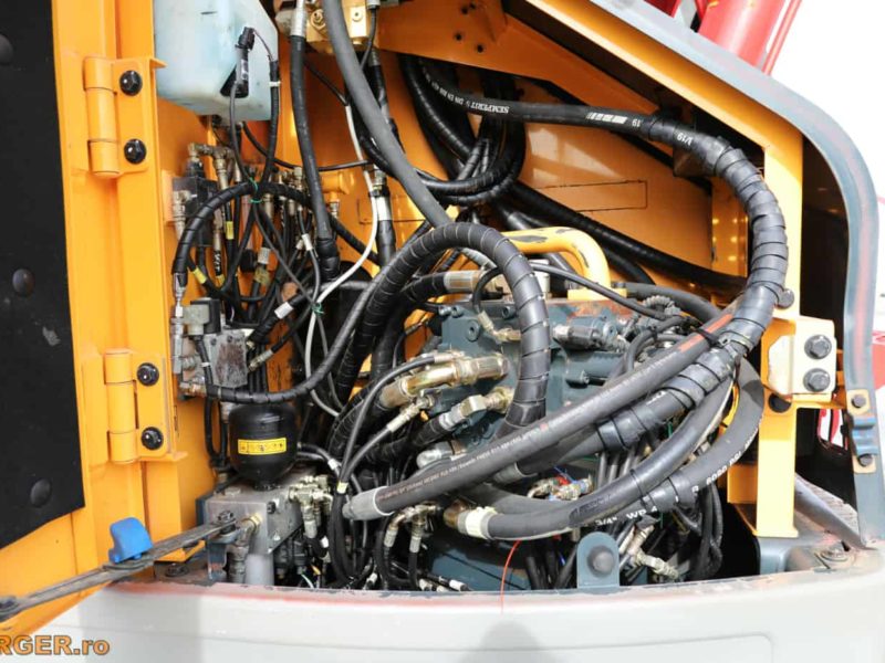 Excavator Hyundai Robex 145 LCR