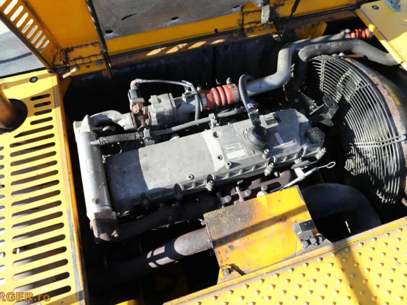 Excavator pe senile JCB JS290 LC