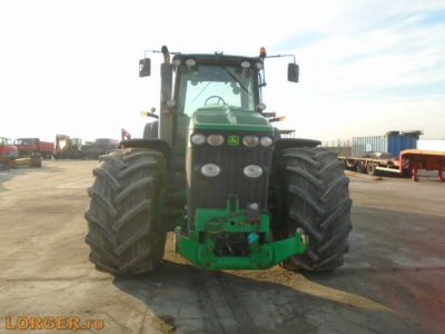 Tractor John Deere 8530 cu stabilizator de sol Wirtgen WS 250.