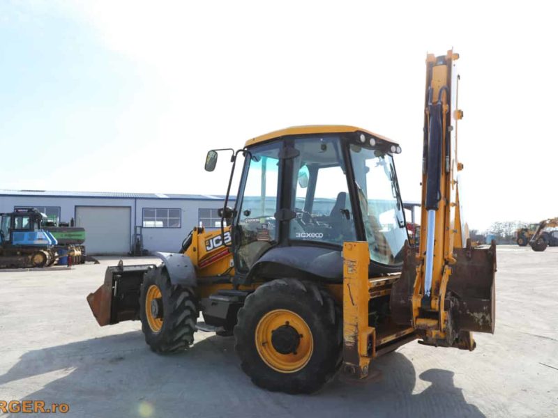Buldoexcavator JCB 3CX Eco